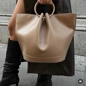 SAONARA CAPAZO MOKA LEATHER Tote Bag